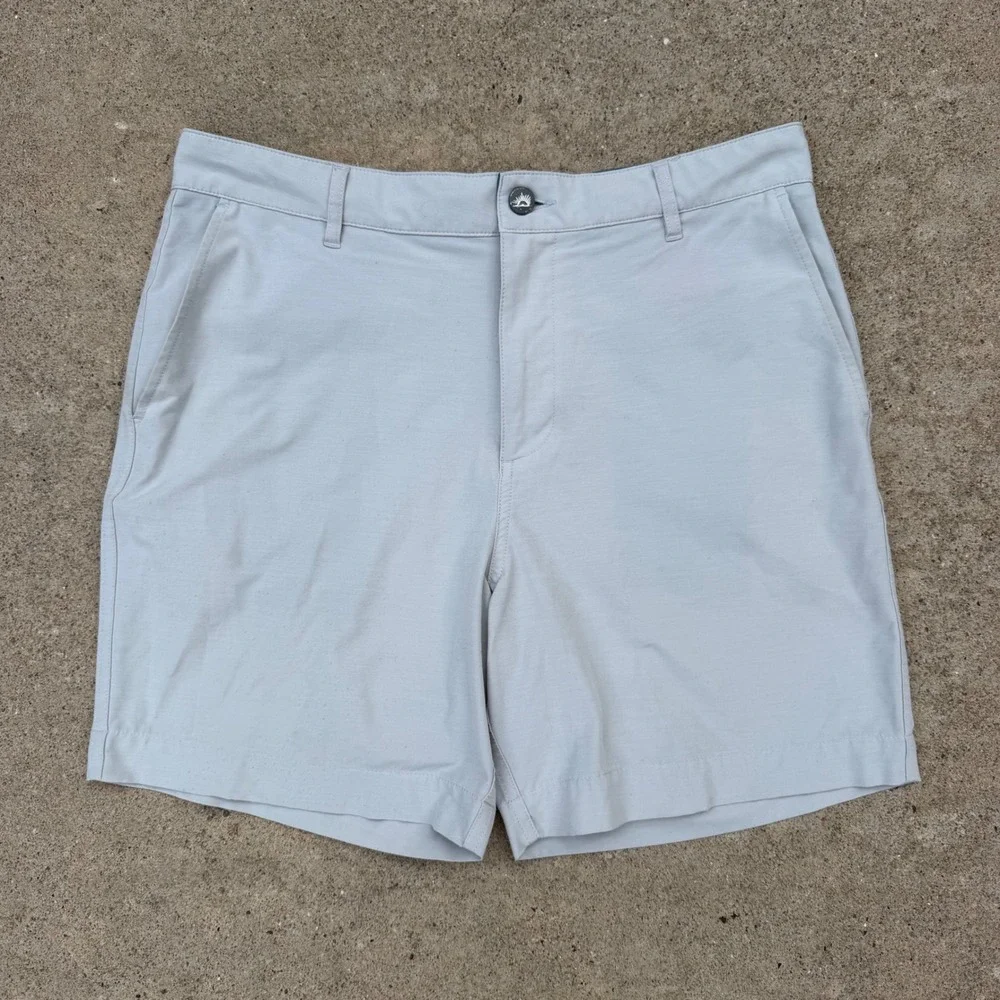 Faherty All Day Shorts Mens 33 Light Gray Hybrid 7 Inseam Stretch Casual Beach